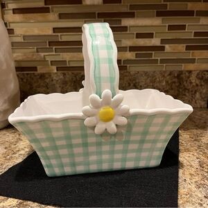 Teleflora Green Gingham Ceramic Basket with Daisy Accent